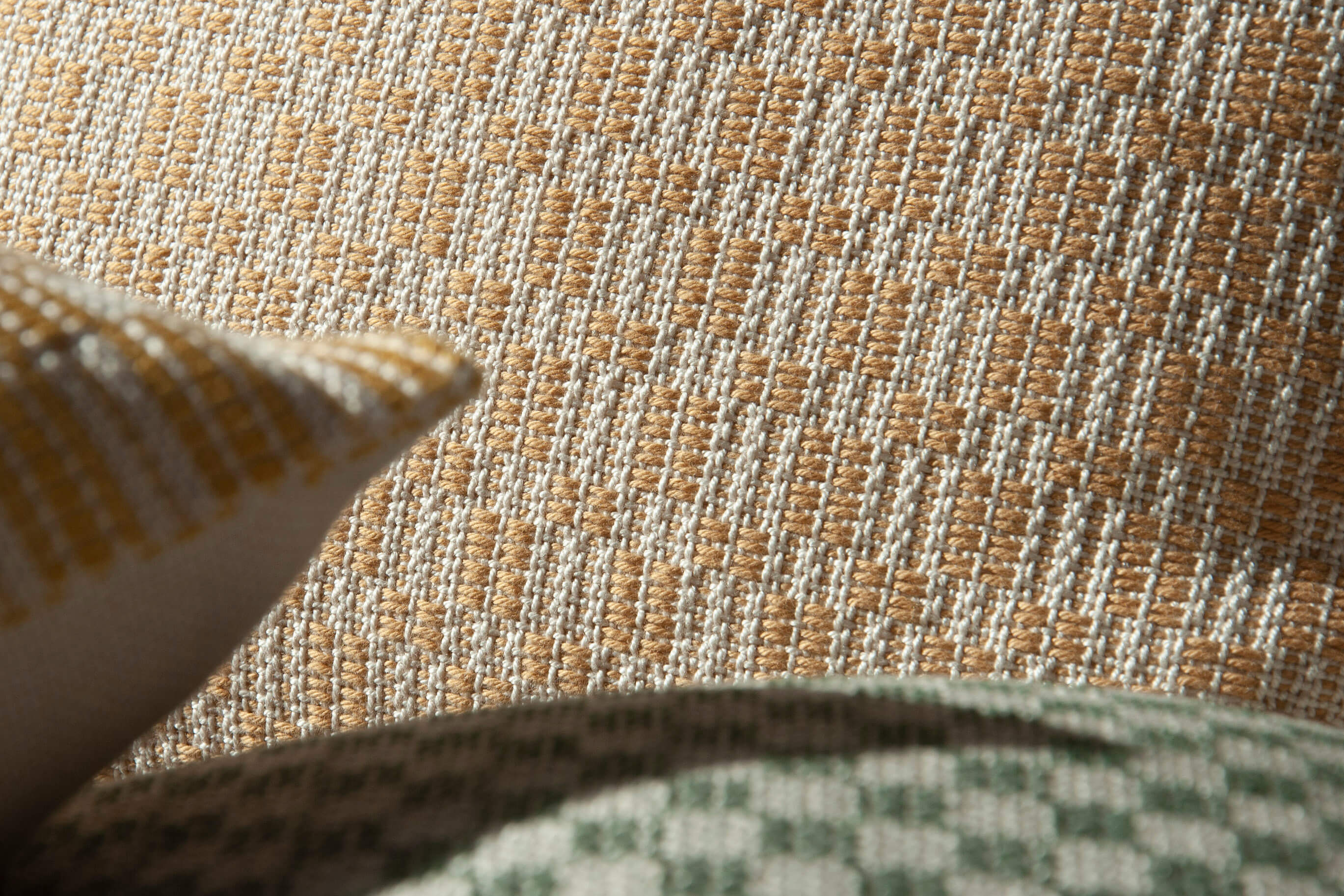 Rosamia - Textile brodé et tissé Coussins et tapis : Coussin Geometra Mattone